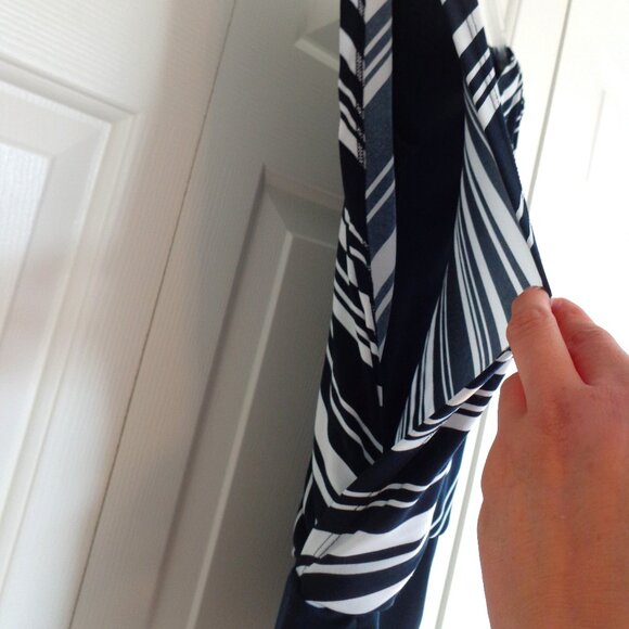 Chico's Womens Black White Pleated Lined Knit Kit Stripe Sleeveless Blouse Sz 0 - Picture 6 of 10